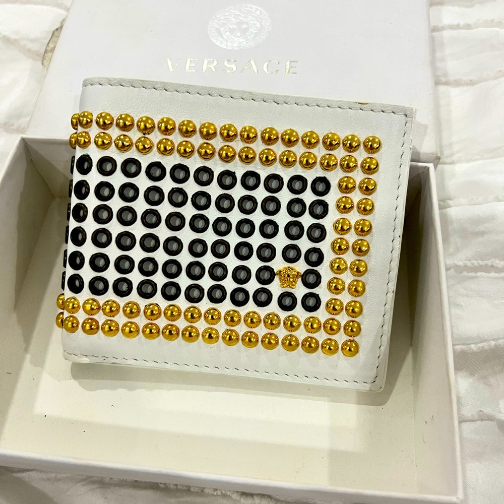 Versace White Leather Wallet with Black & Gold Stud Detailing – Unisex Luxury